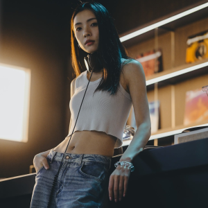 White Ribbed Knit Crop Top